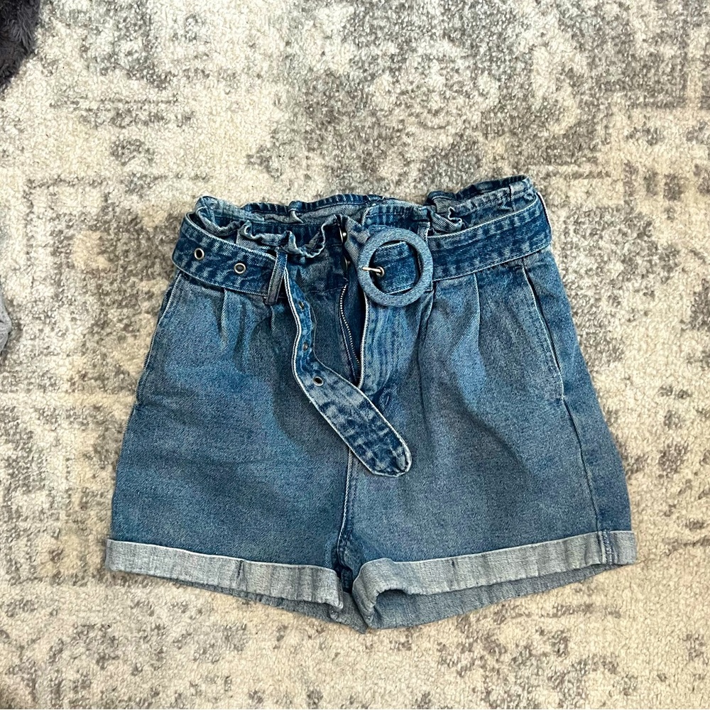 LeLis Shorts